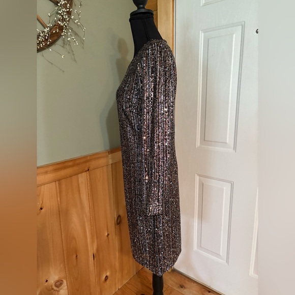 Eliza J Silver and Brown Sequin Bell Sleeve Cocktail Dress NWT size 8 - Picture 3 of 11
